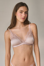 BRALETTE CON COPA ELLIPSE ADAPTABILIDAD PALO DE ROSA