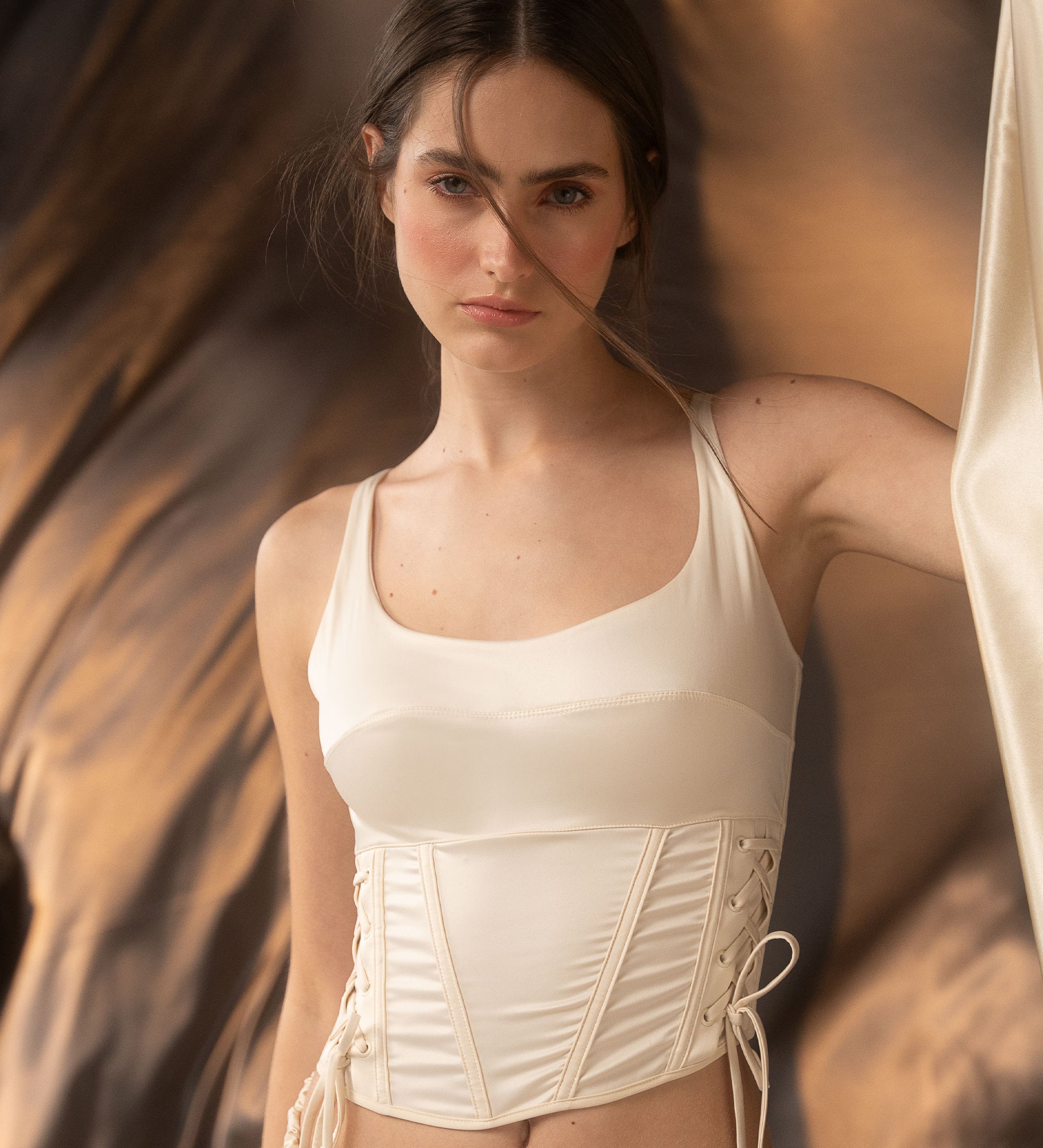 Corset-Ellipse-Suavidad-Concepto.jpg