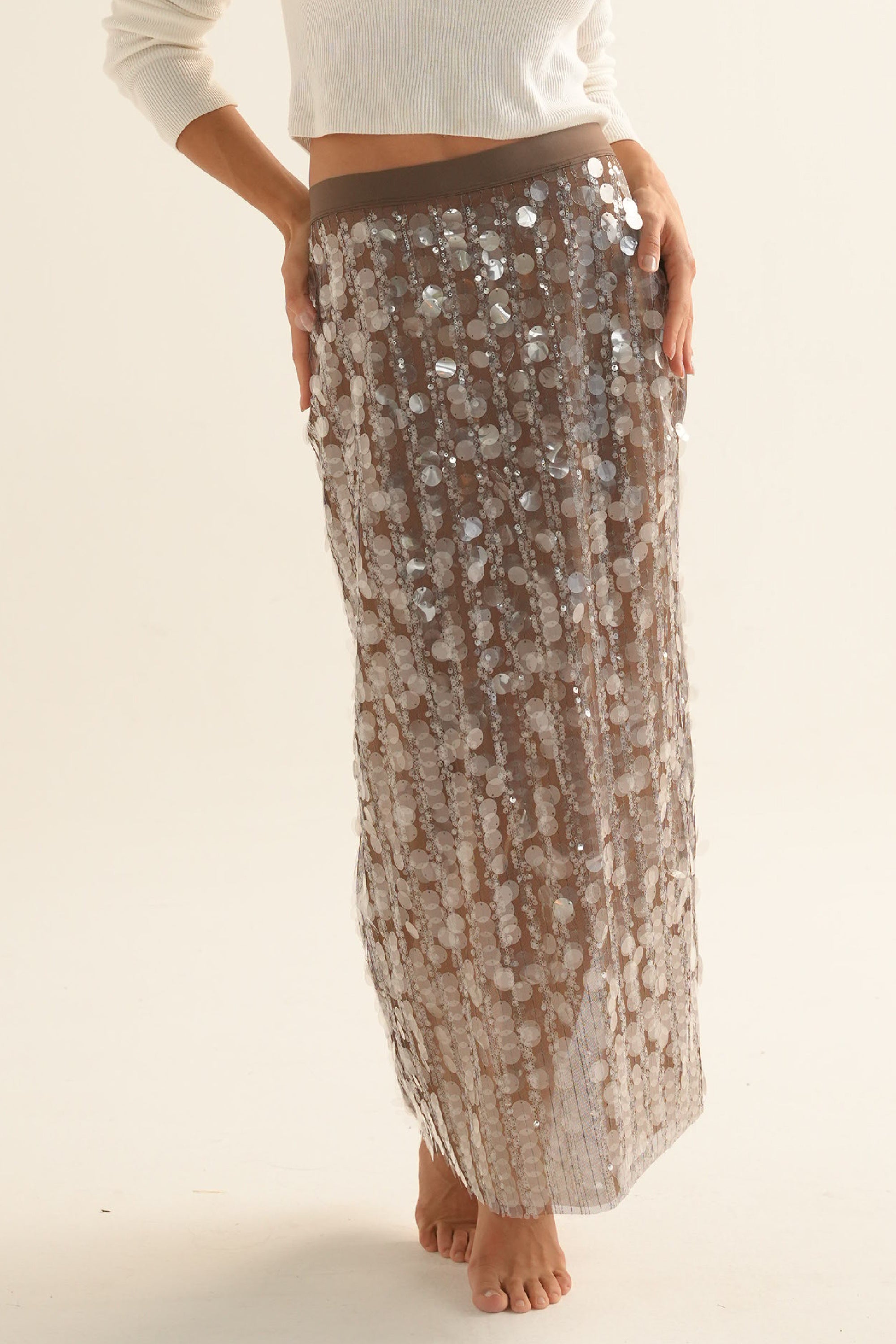 FALDA LENTEJUELAS ELLIPSE BY SARA RESTREPO CAFÉ