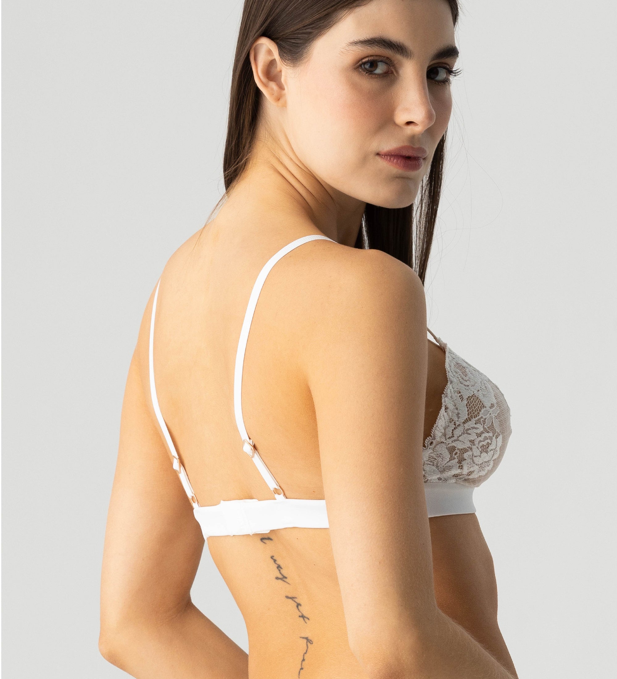 MODELOWEBRITUAL_BRALETTEPOST2.jpg