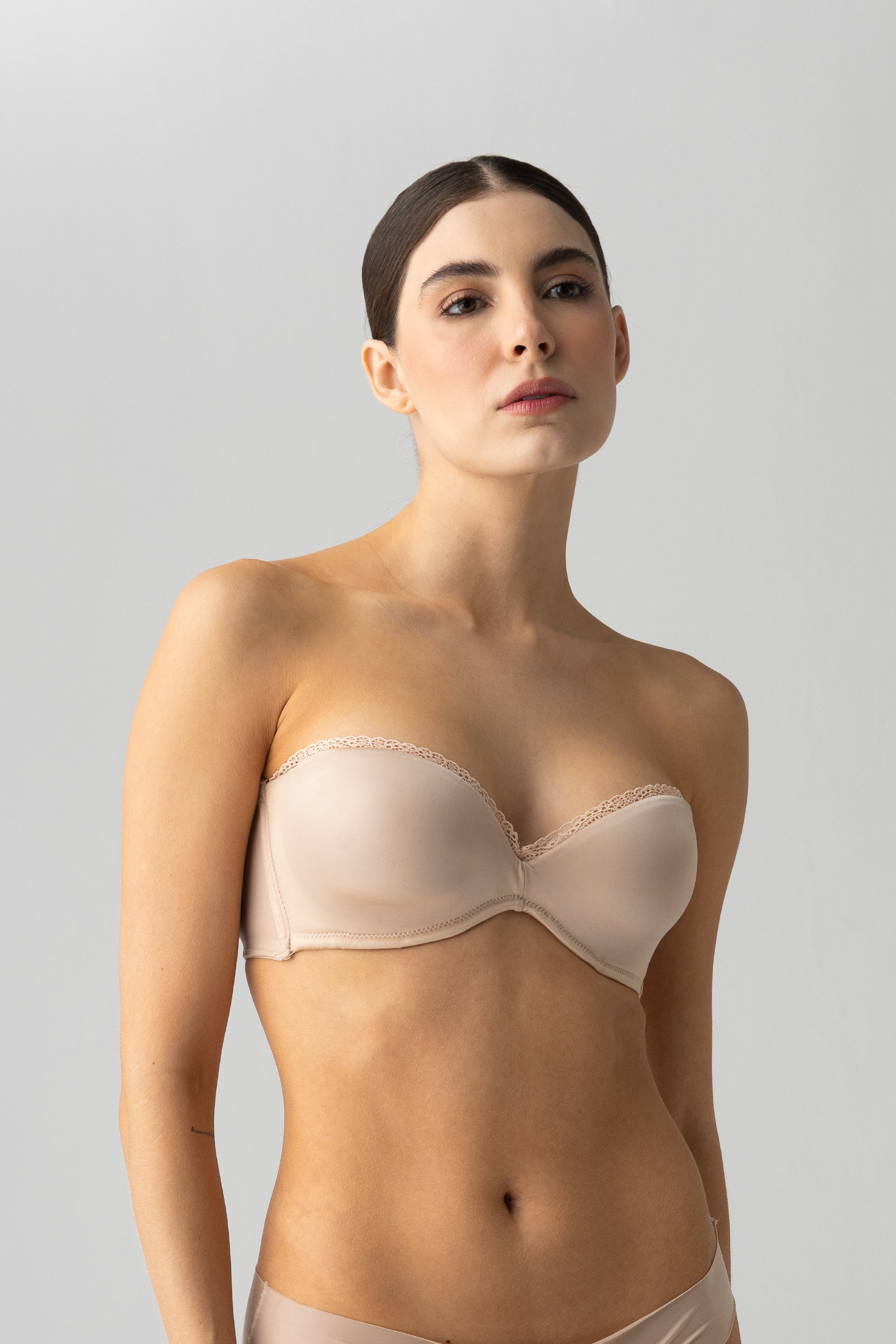 STRAPLESS ELLIPSE GLOWY & SILKY PIEL
